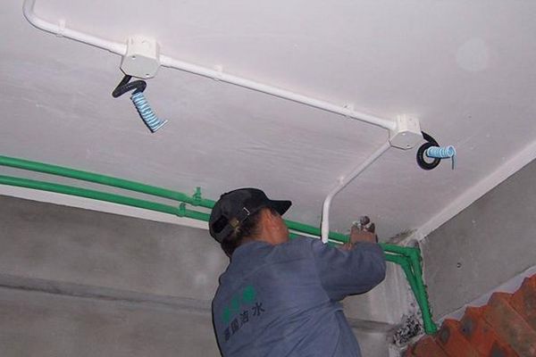 家用水管的安装有方法，自己都可以解决g