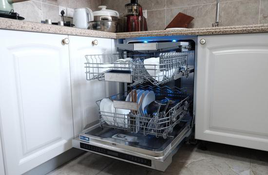 解救家庭主妇 西门子洗碗机安装步骤