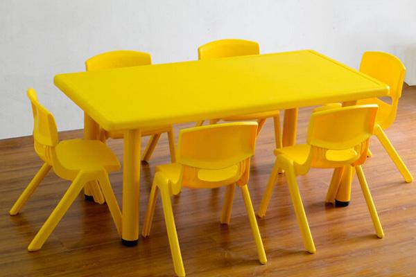 幼儿园桌椅挑选标准你知道吗？儿童们的成长最关键