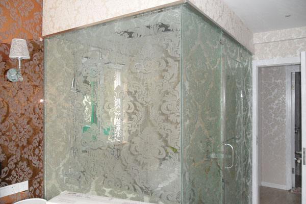 淋浴房用磨砂玻璃的优缺点介绍